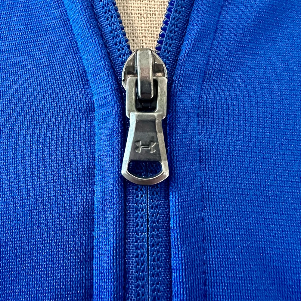 Under Armour RIVAL Relaxed Fit Royal Blue and White Zip Up Jacket Small - Picture 4 of 13